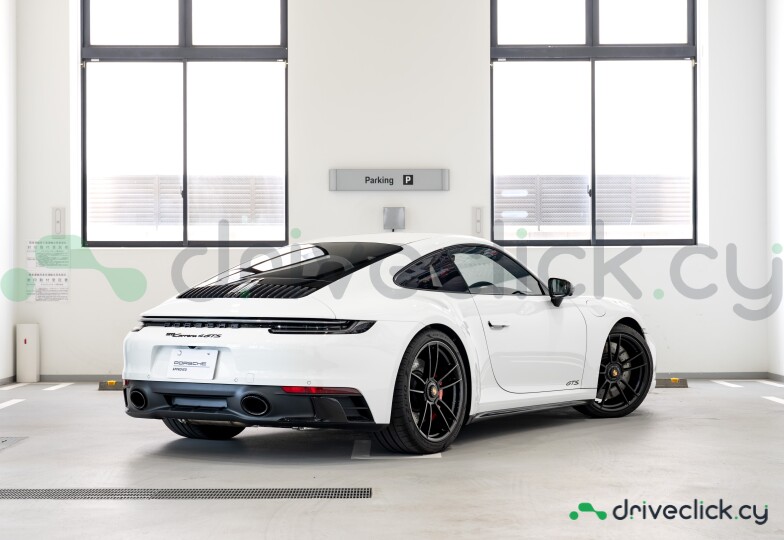 Porsche 911 Белый