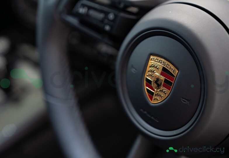 Porsche 911 Белый
