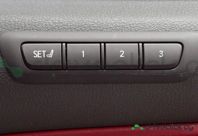 Lexus NX Белый