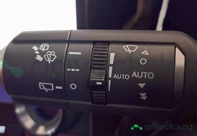 Lexus NX Белый