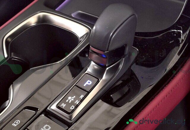 Lexus NX Белый