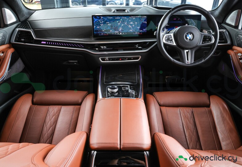 BMW X7 Черный