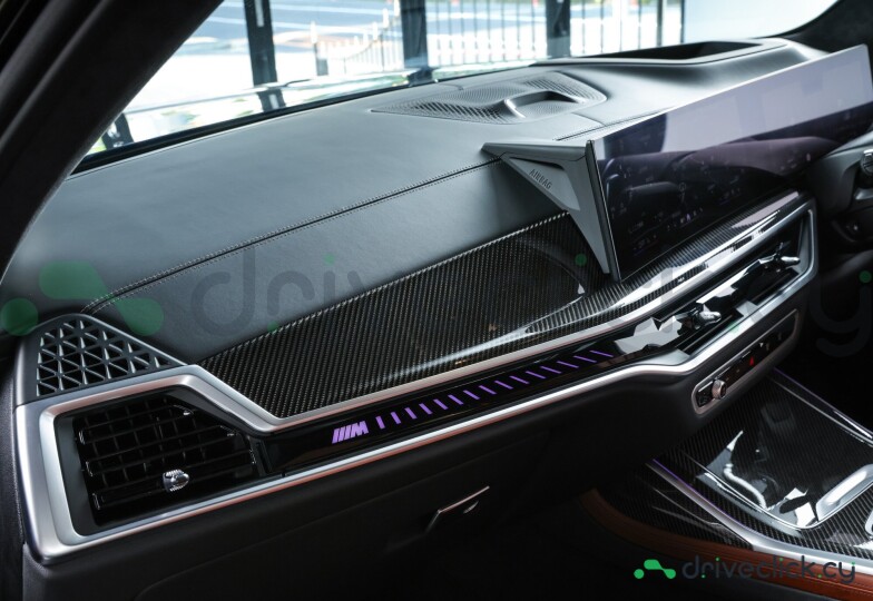 BMW X7 Черный