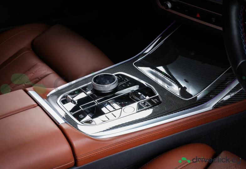 BMW X7 Черный