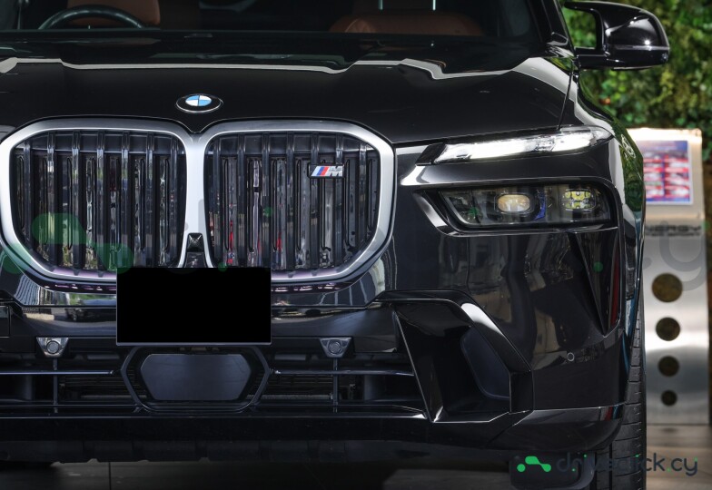 BMW X7 Черный