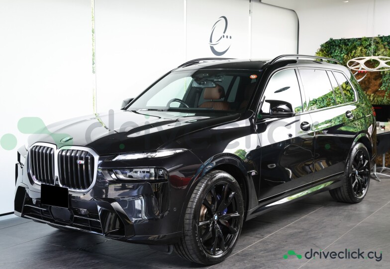 BMW X7 Черный
