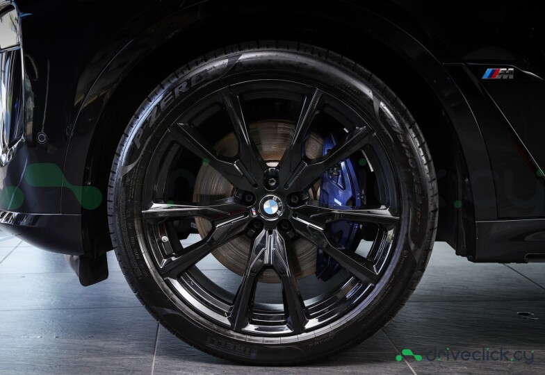 BMW X7 Черный