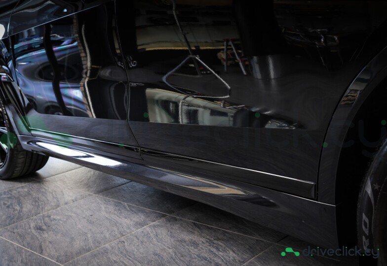 BMW X7 Черный