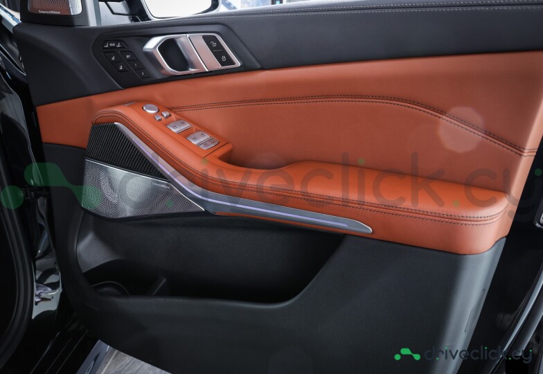 BMW X7 Черный