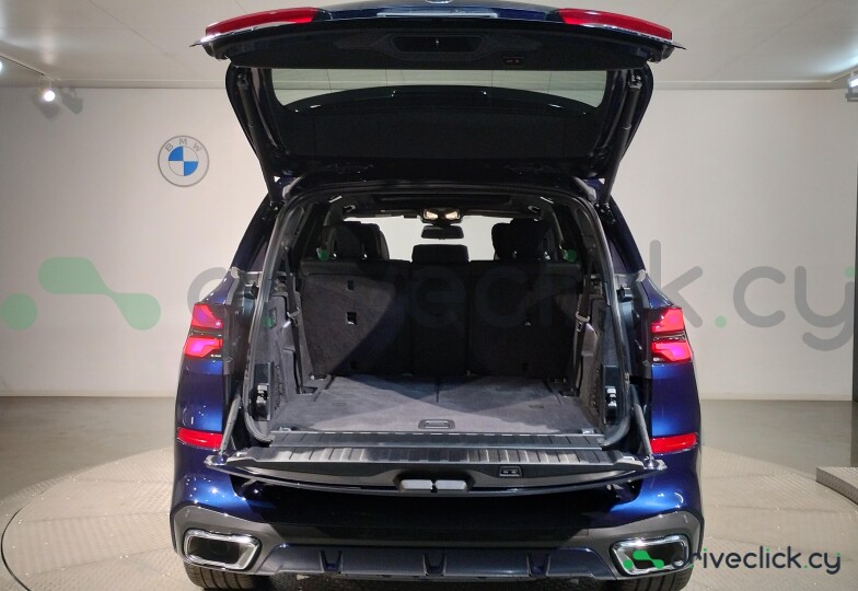 BMW X5 Синий