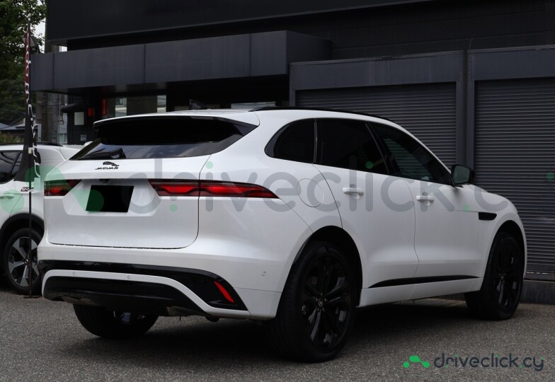 Jaguar F-Pace Белый