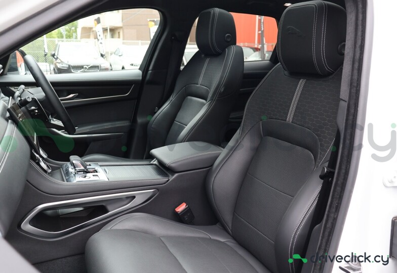 Jaguar F-Pace Белый
