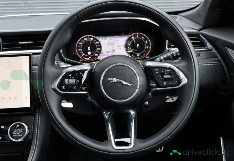 Jaguar F-Pace Белый