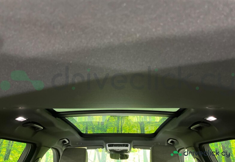 Land Rover Range Rover Velar Синий