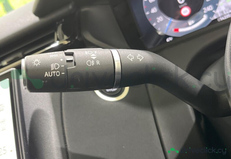 Land Rover Range Rover Velar Синий