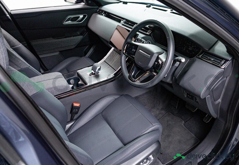 Land Rover Range Rover Velar Синий