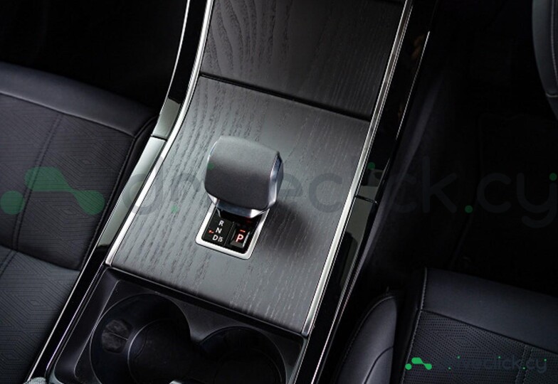 Land Rover Range Rover Velar Синий