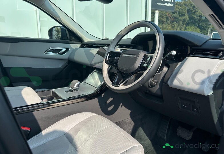 Land Rover Range Rover Velar Серый