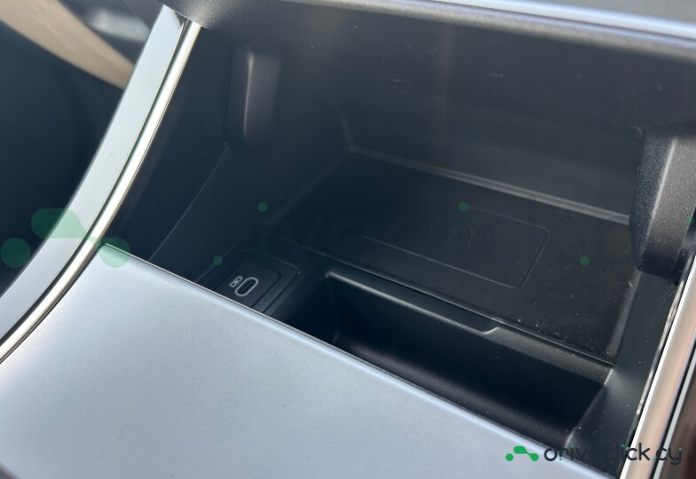Land Rover Range Rover Velar Серый