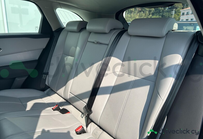 Land Rover Range Rover Velar Серый