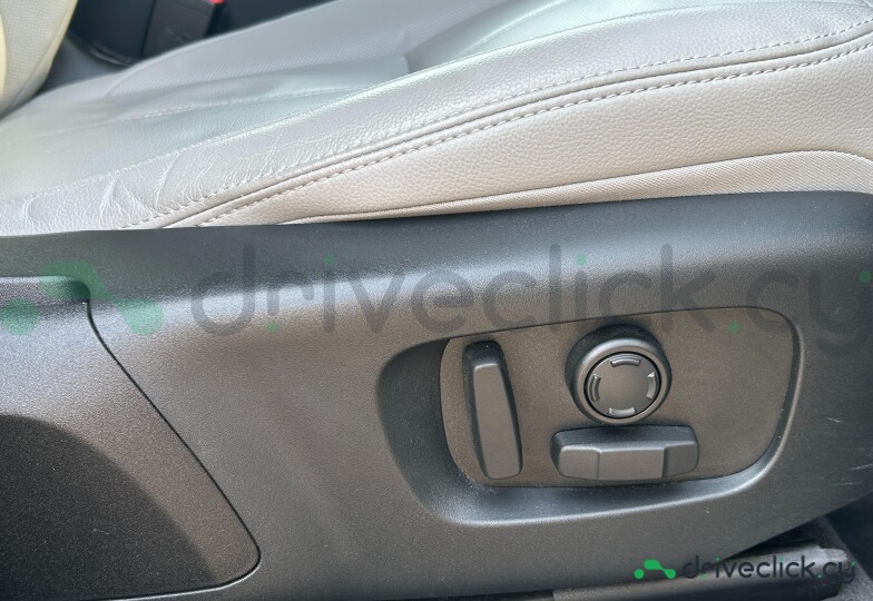 Land Rover Range Rover Velar Серый