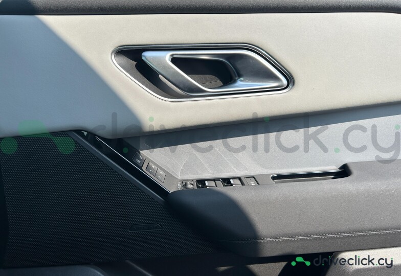 Land Rover Range Rover Velar Серый