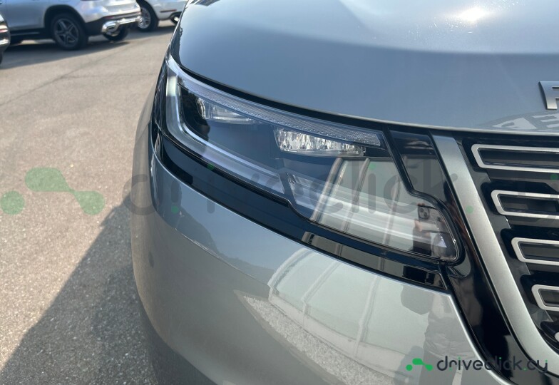 Land Rover Range Rover Velar Серый