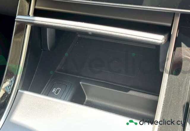 Land Rover Range Rover Velar Grey