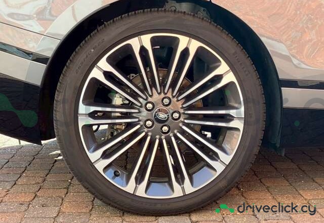 Land Rover Range Rover Velar Grey