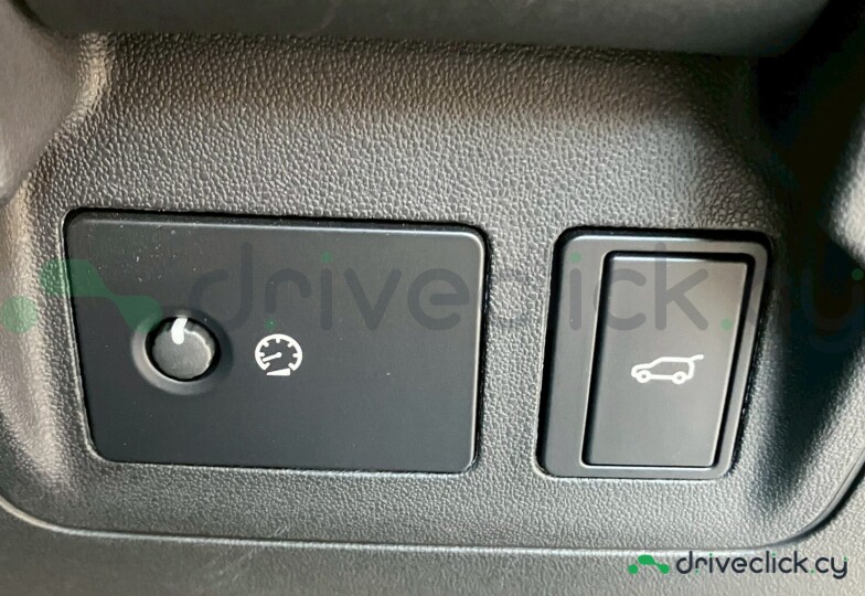 Land Rover Range Rover Velar Grey
