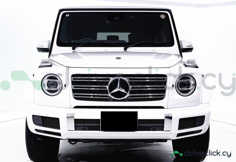 Mercedes G-class White