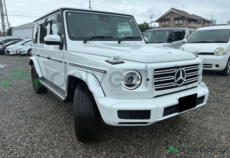 Mercedes G-class White