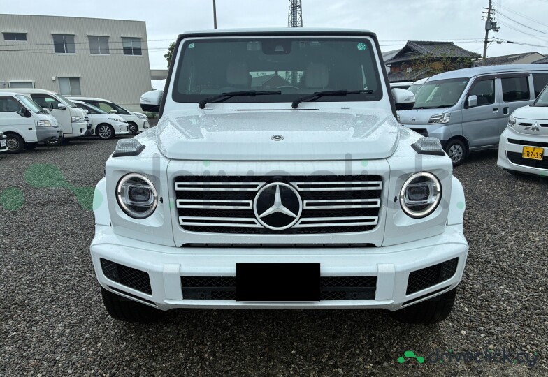 Mercedes G-class White