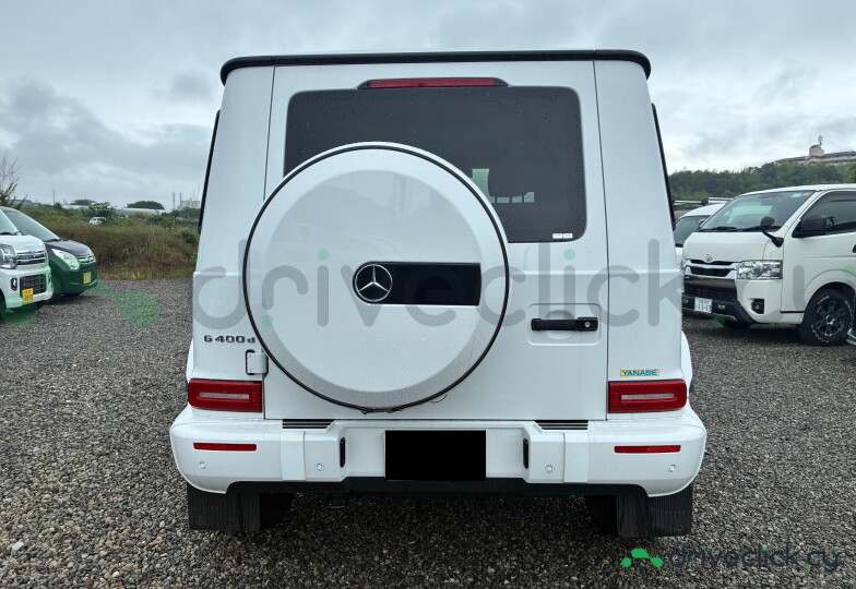 Mercedes G-class White