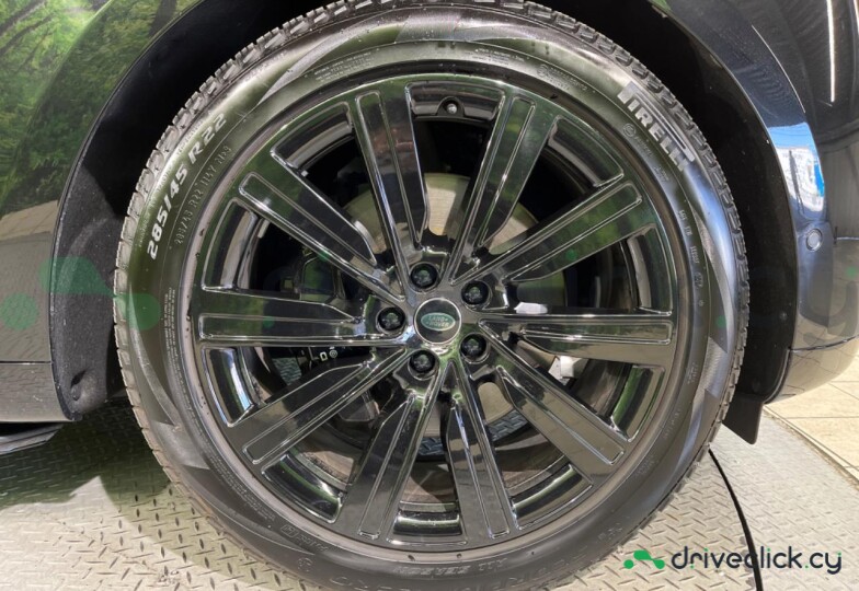 Land Rover Range Rover Black