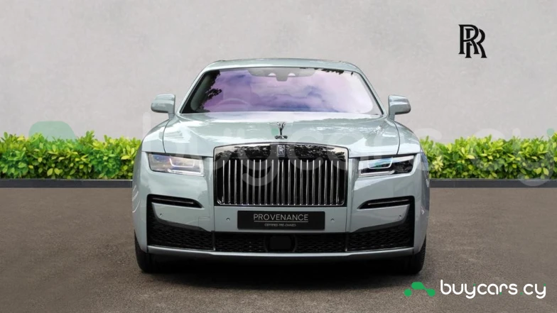 Rolls-Royce Ghost Серый