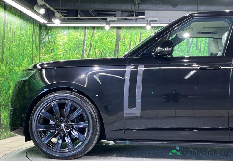 Land Rover Range Rover Black