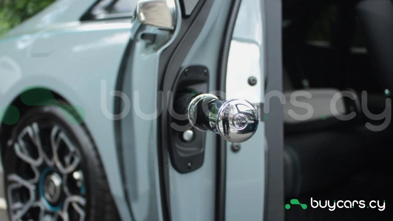 Rolls-Royce Ghost Серый