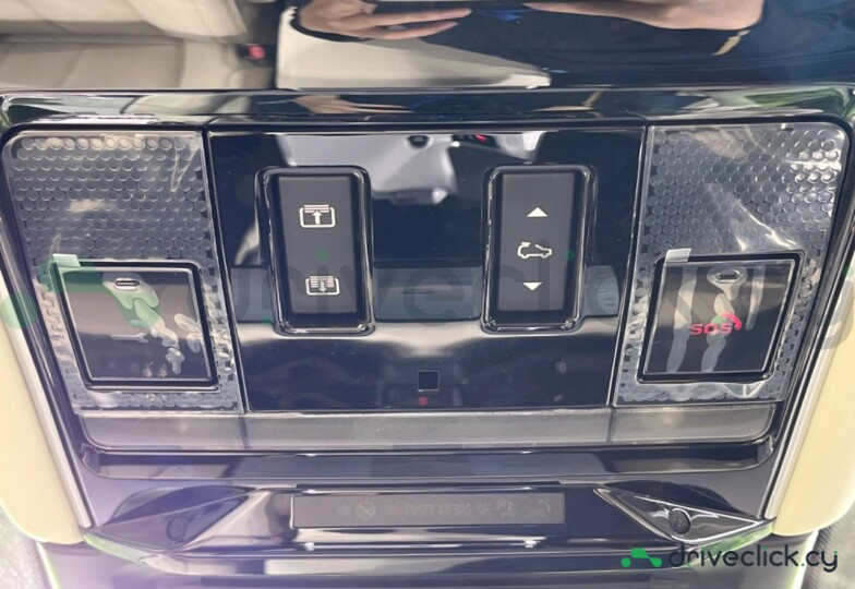 Land Rover Range Rover Black