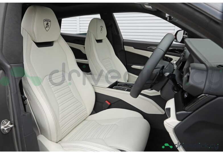 Lamborghini Urus Grey
