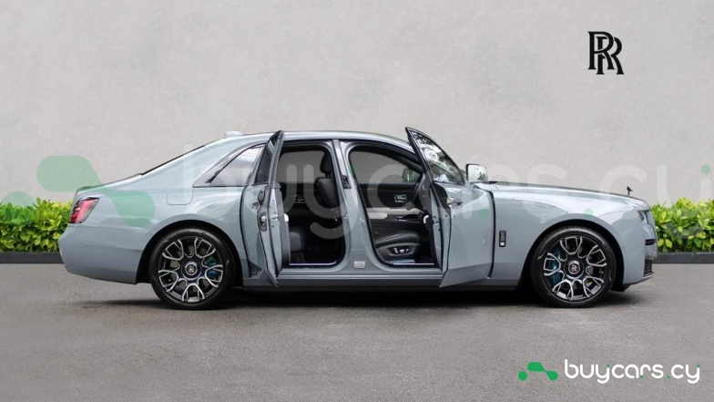 Rolls-Royce Ghost Серый