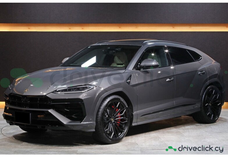 Lamborghini Urus Grey