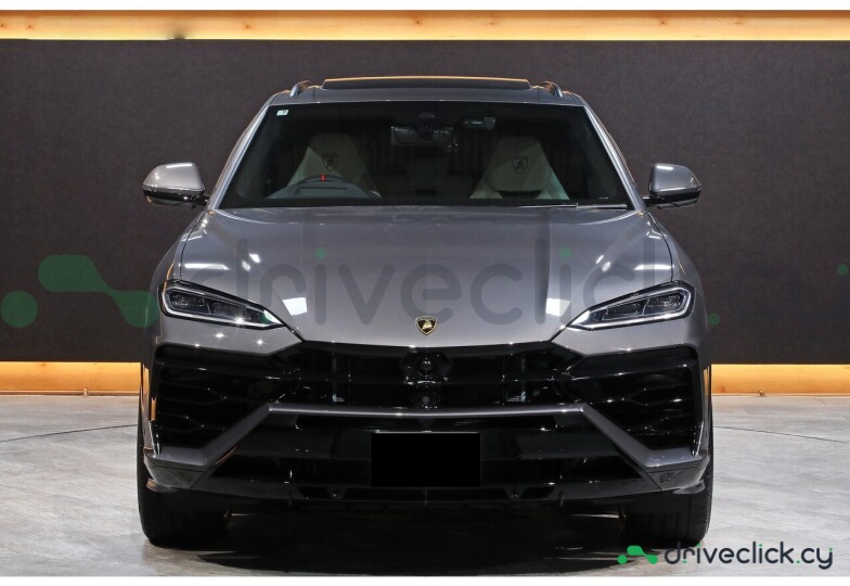 Lamborghini Urus Grey