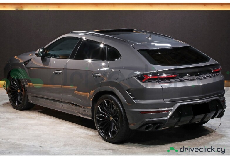 Lamborghini Urus Grey