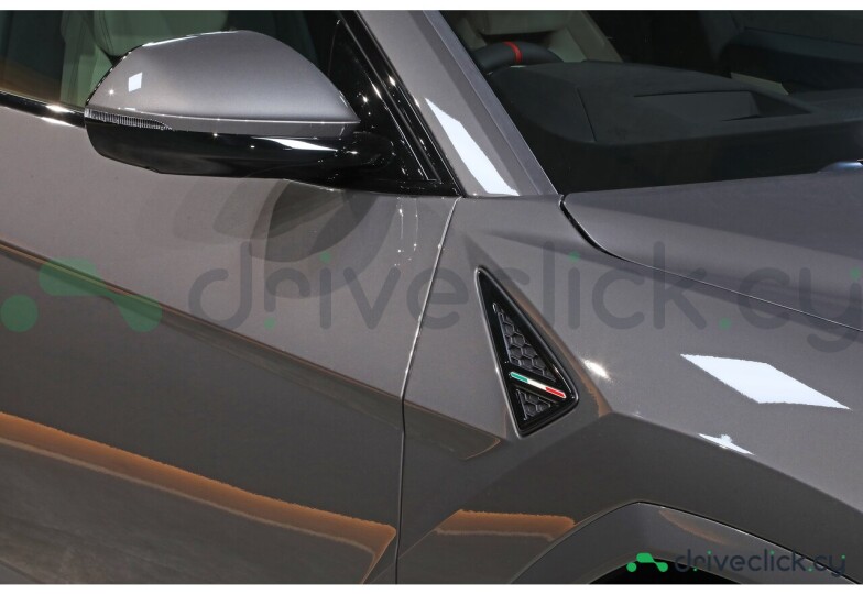 Lamborghini Urus Grey