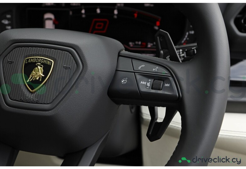 Lamborghini Urus Grey