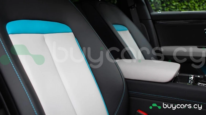 Rolls-Royce Ghost Серый