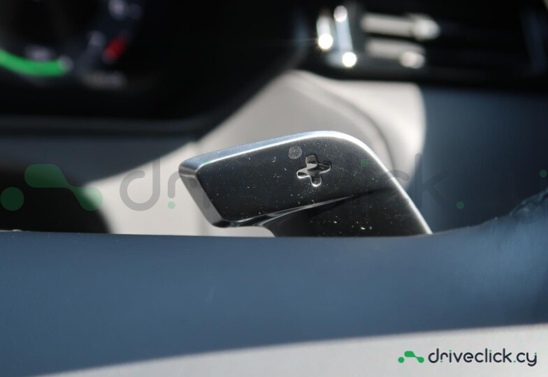 Land Rover Range Rover Velar Grey