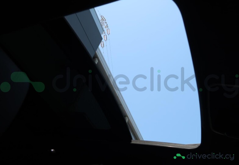 Land Rover Range Rover Velar Grey