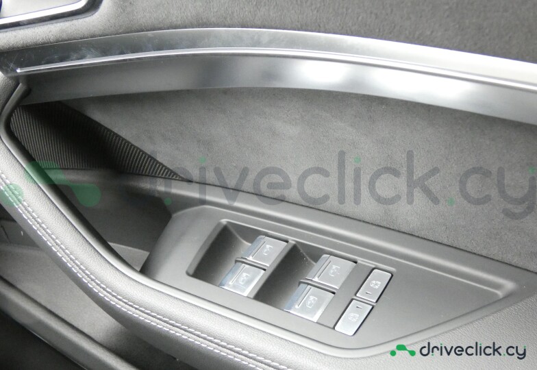 Audi e-tron Sportback S Grey